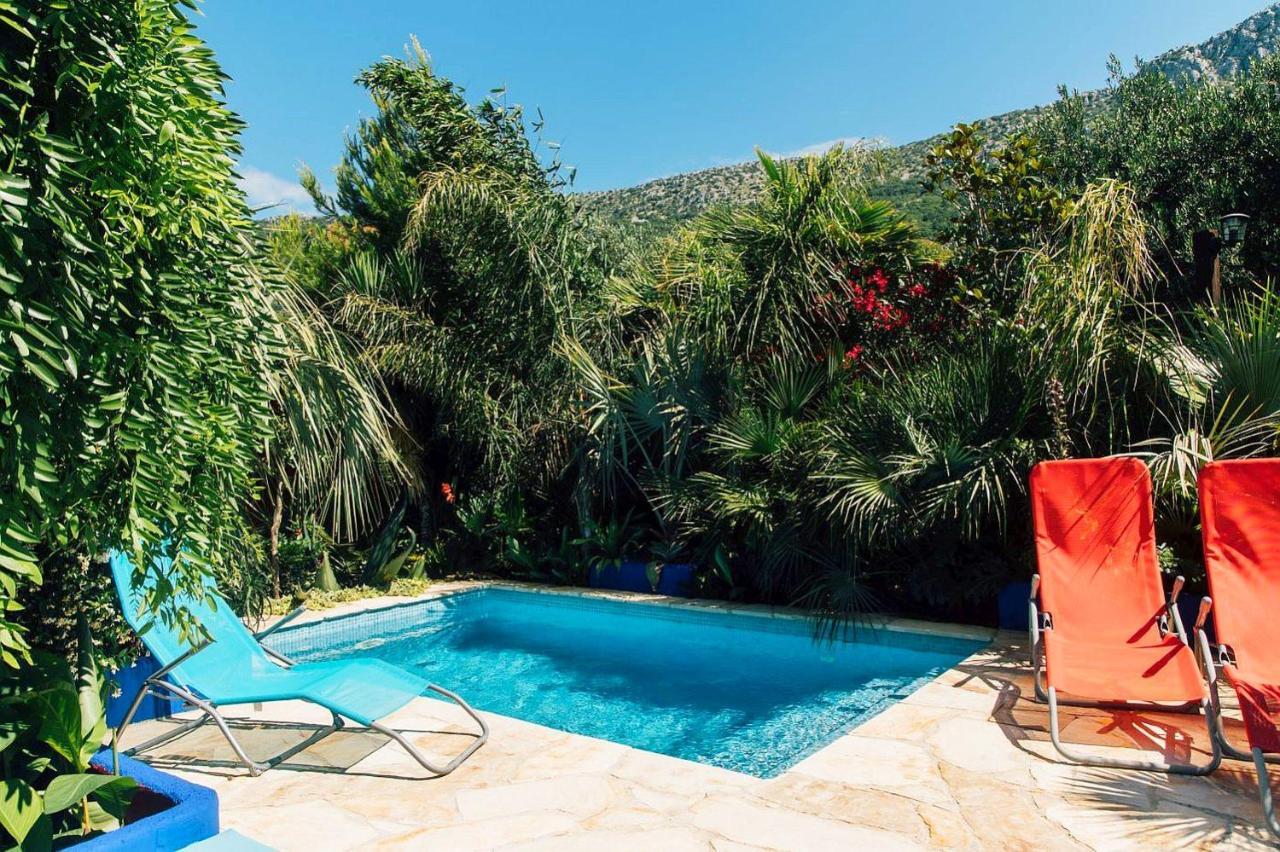 Villa Tropica, Total Privacy, Tropical Garden And Private Pool Каштела Экстерьер фото
