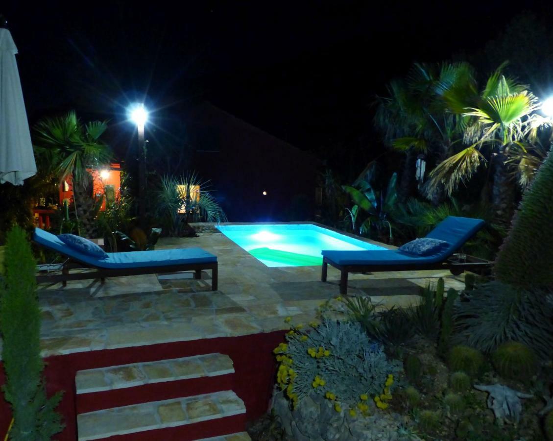 Villa Tropica, Total Privacy, Tropical Garden And Private Pool Каштела Экстерьер фото