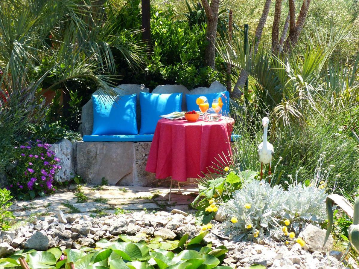 Villa Tropica, Total Privacy, Tropical Garden And Private Pool Каштела Экстерьер фото