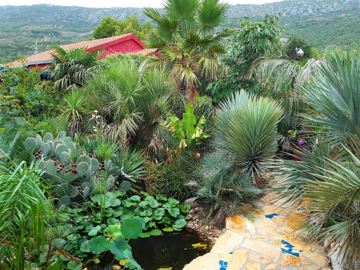 Villa Tropica, Total Privacy, Tropical Garden And Private Pool Каштела Экстерьер фото
